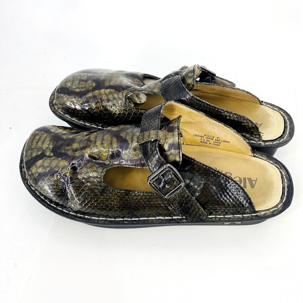 Alegria Size 41 Women’s Leather Green Snake Skin Print Slip On Support Clogs